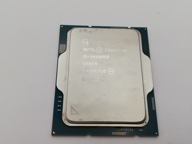 【中古】Intel Core i9-14900KF(3.2GHz) Bulk LGA1700/24C(P:8C/E:16C)/32T/L3 36M/PBP125W【新宿東口】保証期間１週間