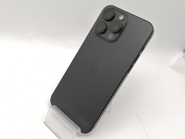 【中古】Apple 国内版 【SIMフリー】 iPhone 15 Pro Max 512GB ブラックチタニウム MU6U3J/A【新宿東口】保証期間１ヶ月【ランクC】