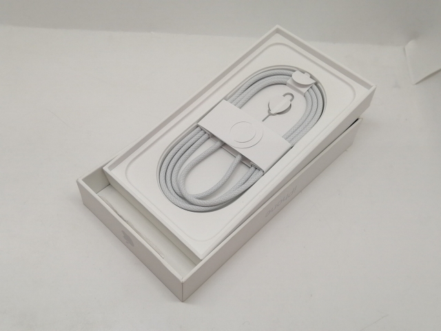 【未使用】Apple docomo 【SIMフリー】iPhone 16e 128GB ホワイト MD1R4J/A【宇田川】保証期間３ヶ月_3