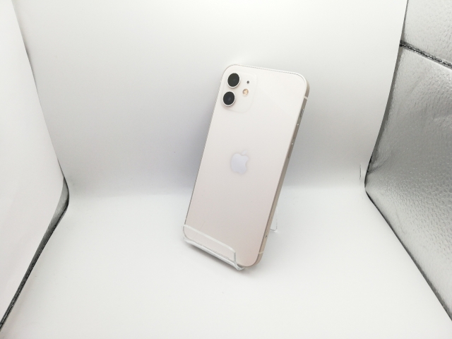 【中古】Apple au 【SIMロック解除済み】 iPhone 12 64GB ホワイト MGHP3J/A【新宿】保証期間１ヶ月【ランクA】