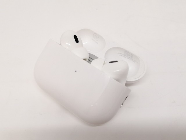 【中古】Apple AirPods Pro 第2世代（2023/USB-C） MTJV3J/A【秋葉5号】保証期間１週間