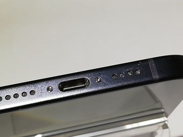 【中古】Apple 国内版 【SIMフリー】 iPhone 15 Plus 128GB ブラック MU083J/A【大宮東口】保証期間１ヶ月【ランクB】_5