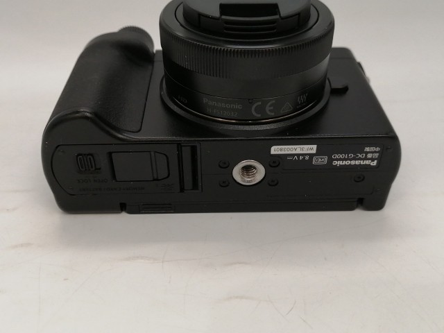 中古】Panasonic LUMIX G100D レンズ/トライポッドグリップ