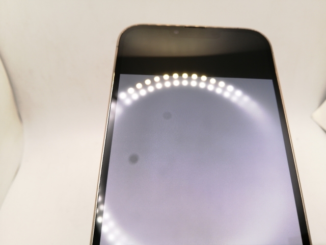 【中古】Apple docomo 【SIMフリー】 iPhone 13 Pro Max 256GB ゴールド MLJA3J/A【三宮駅前】保証期間１ヶ月【ランクC】