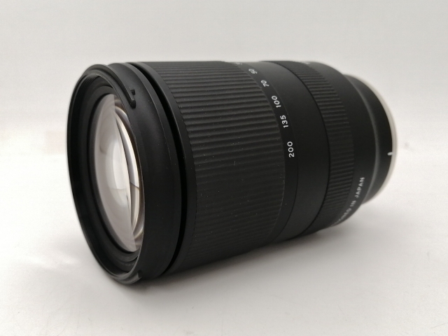【中古】TAMRON 28-200mm F/2.8-5.6 Di III RXD (Model A071) (SONY Eマウント(FE))【新宿2】保証期間１ヶ月【ランクB】