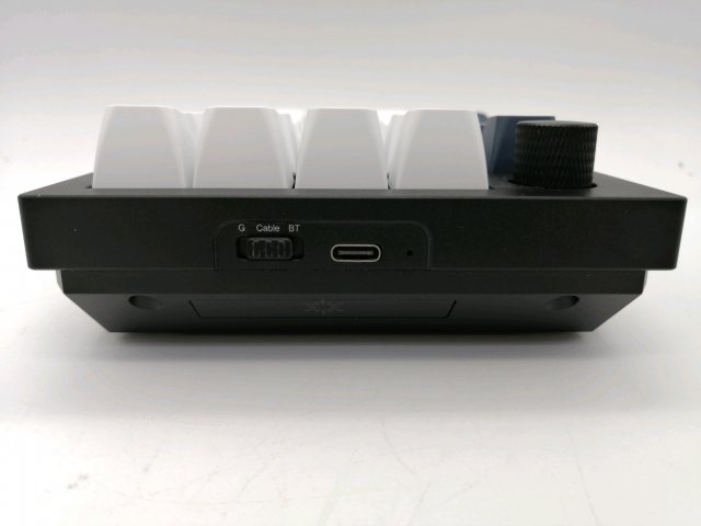 【中古】Keychron Q0M-M1 ワイヤレスメカニカルテンキー【秋葉2号】保証期間１週間_2