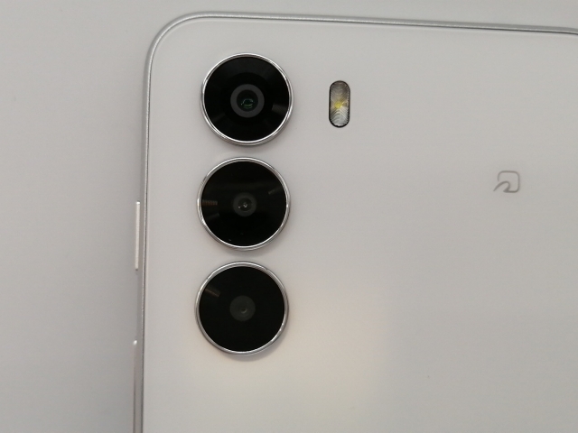 【中古】ZTE ymobile 【SIMフリー】 nubia S 5G 4GB 128GB ホワイト A403ZT【東池袋1丁目】保証期間１ヶ月【ランクA】_6