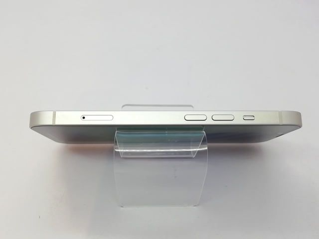 【中古】Apple docomo 【SIMフリー】 iPhone 14 128GB スターライト MPUQ3J/A【立川フロム中武】保証期間１ヶ月【ランクB】_3