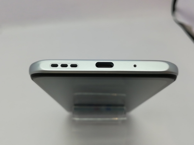 【中古】Xiaomi au 【SIMフリー】 Redmi Note 10 JE クロームシルバー 4GB 64GB XIG02【立川フロム中武】保証期間１ヶ月【ランクA】_4