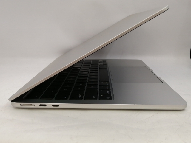 【中古】Apple MacBook Air 13インチ CTO (M2,2022) シルバー M2(CPU:8C/GPU:10C)/16G/1T/30W AC【東池袋1丁目】保証期間１ヶ月【ランクC】_2