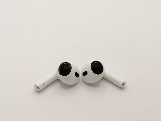 中古】Apple AirPods Pro 第2世代（2023/USB-C） MTJV3J/A【川崎駅前