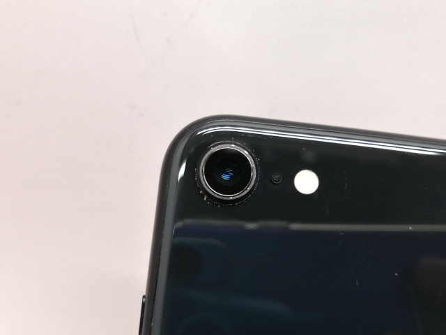 【中古】Apple au 【SIMロック解除済み】 iPhone SE（第2世代） 256GB ブラック MXVT2J/A【仙台駅東口】保証期間１ヶ月【ランクC】_7