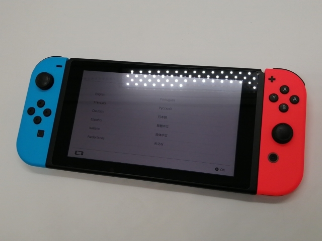 Nintendo Switch 本体Joy-Con(L) ブルー/(R) レッド