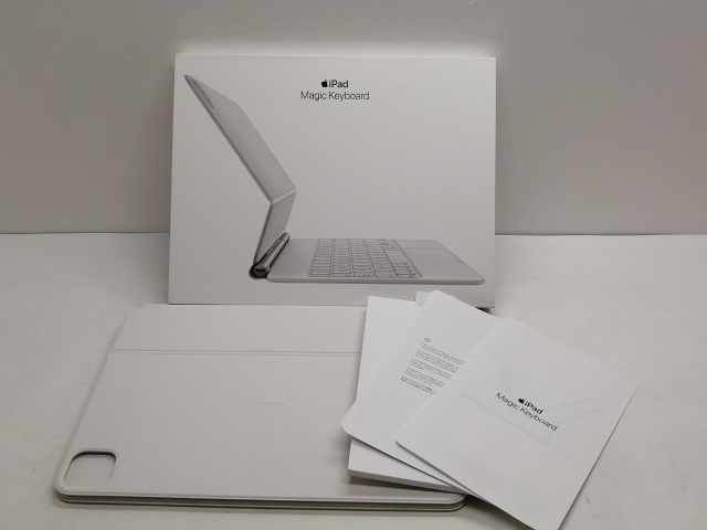 中古】Apple Magic Keyboard 日本語（JIS） ホワイト iPad Air