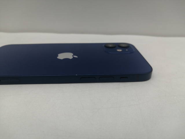 【中古】Apple docomo 【SIMロック解除済み】 iPhone 12 128GB ブルー MGHX3J/A【仙台イービーンズ】保証期間１ヶ月【ランクC】_2