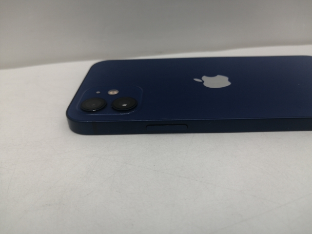 【中古】Apple docomo 【SIMロック解除済み】 iPhone 12 128GB ブルー MGHX3J/A【仙台イービーンズ】保証期間１ヶ月【ランクC】_4
