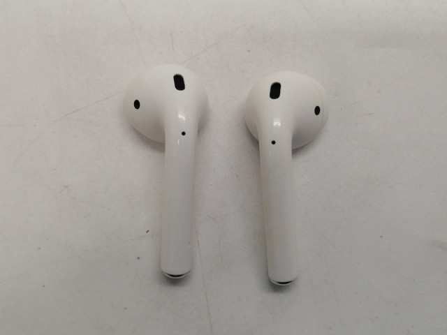 【中古】Apple AirPods（第2世代） ワイヤレス充電ケース MRXJ2J/A【仙台イービーンズ】保証期間１週間の通販は