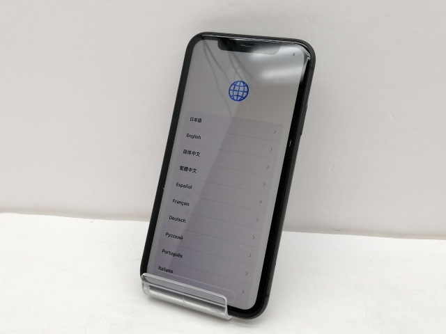 中古】Apple au 【SIMロック解除済み】 iPhone 11 64GB ブラック