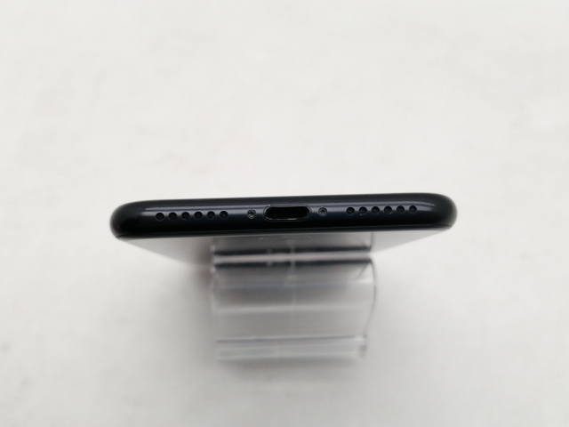 【中古】Apple au 【SIMロック解除済み】 iPhone SE（第2世代） 64GB ブラック MX9R2J/A【仙台イービーンズ】保証期間１ヶ月【ランクC】_5