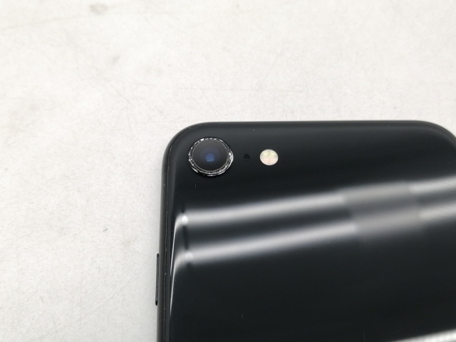 【中古】Apple au 【SIMロック解除済み】 iPhone SE（第2世代） 64GB ブラック MX9R2J/A【仙台イービーンズ】保証期間１ヶ月【ランクC】_6