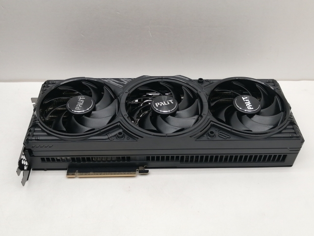 中古】Palit GeForce RTX 5070 GamingPro 12GB (NE75070019K9-GB2050A 