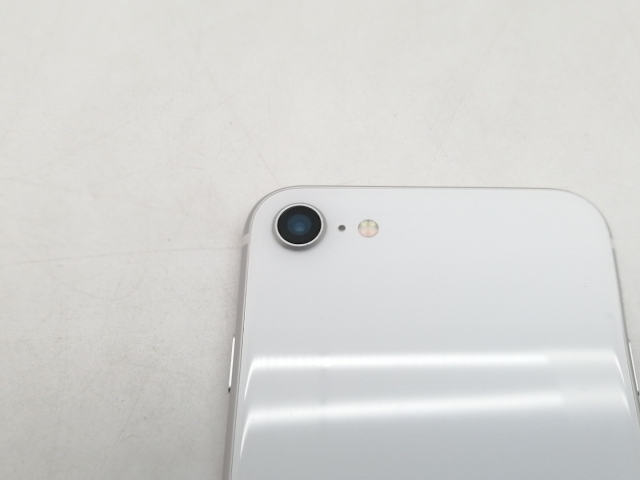 【中古】Apple SoftBank 【SIMロック解除済み】 iPhone SE（第2世代） 128GB ホワイト MXD12J/A【仙台イービーンズ】保証期間１ヶ月【ランクC】_6