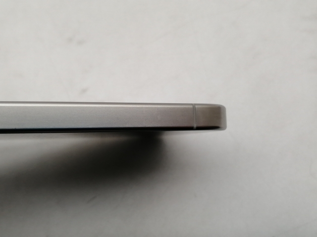 【中古】Apple 国内版 【SIMフリー】 iPhone 15 Pro 256GB ホワイトチタニウム MTUD3J/A【仙台イービーンズ】保証期間１ヶ月【ランクB】_8