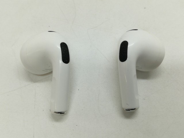 【中古】Apple AirPods（第3世代） Lightning充電ケース MPNY3J/A【仙台イービーンズ】保証期間１週間の通販は