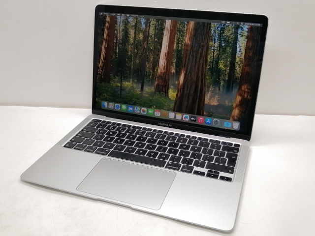 中古】Apple MacBook Air 13インチ CTO (M1・2020) シルバー Apple M1