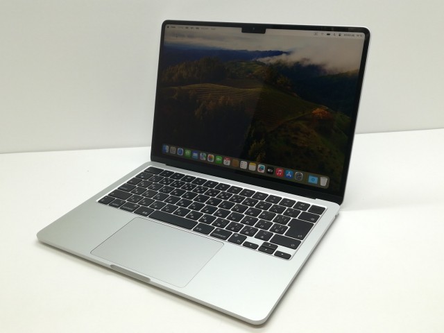 【中古】Apple MacBook Air 13インチ M2(CPU:8C/GPU:8C) 8GB/256GB シルバー MLXY3J/A (M2・2022)【仙台イービーンズ】保証期間１ヶ月【