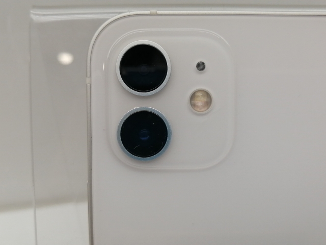 【中古】Apple SoftBank 【SIMロック解除済み】 iPhone 12 64GB ホワイト MGHP3J/A【仙台イービーンズ】保証期間１ヶ月【ランクB】_6
