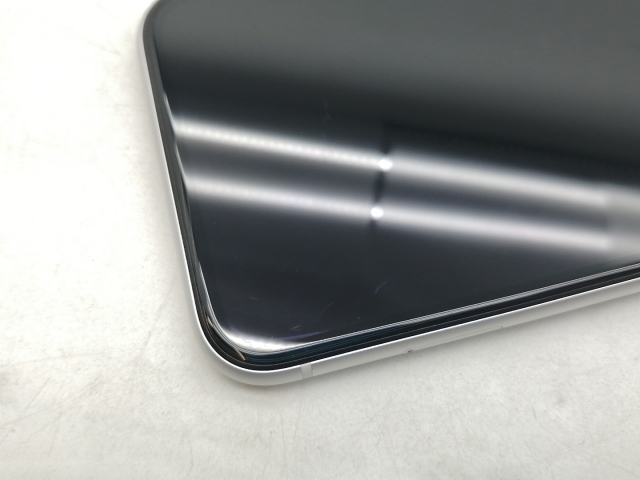 【中古】Apple SoftBank 【SIMロック解除済み】 iPhone XR 64GB ホワイト MT032J/A【仙台イービーンズ】保証期間１ヶ月【ランクC】_8