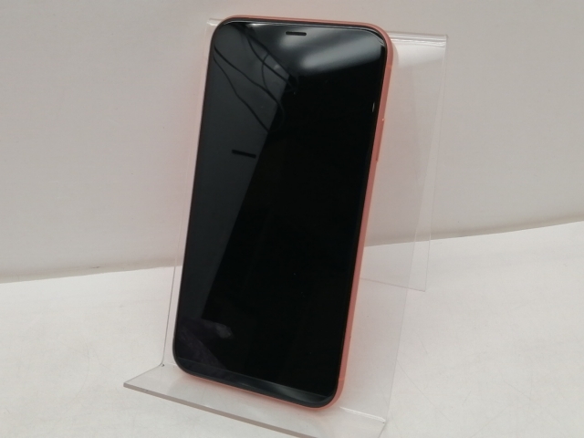 【中古】Apple au 【SIMロック解除済み】 iPhone XR 64GB コーラル MT0A2J/A【仙台イービーンズ】保証期間１ヶ月【ランクC】