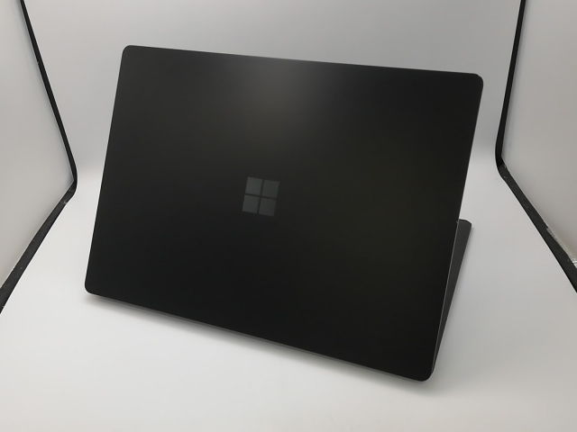 【中古】Microsoft Surface Laptop2 LQN-00055 【i5 8250U 8G 256G】 ブラック【鹿児島中町】保証期間１ヶ月【ランクB】_1