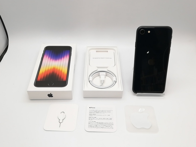 【中古】Apple SoftBank 【SIMフリー】 iPhone SE（第3世代） 128GB ミッドナイト MMYF3J/A【鹿児島中町】保証期間１ヶ月【ランクB】