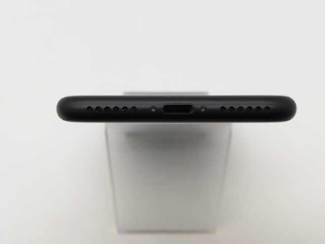 【中古】Apple ymobile 【SIMロック解除済み】 iPhone SE（第2世代） 64GB ブラック MHGP3J/A（後期型番）【鹿児島中町】保証期間１ヶ月【ランクB】