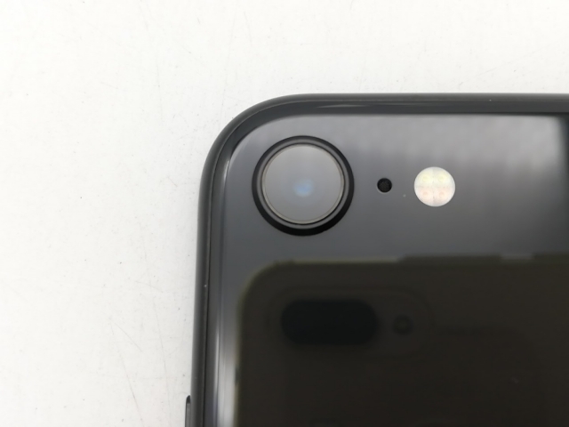 【中古】Apple ymobile 【SIMロック解除済み】 iPhone SE（第2世代） 64GB ブラック MHGP3J/A（後期型番）【鹿児島中町】保証期間１ヶ月【ランクB】