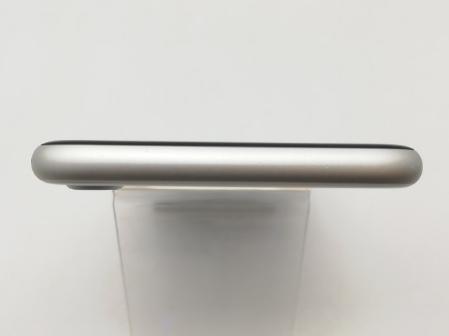 【中古】Apple au 【SIMロック解除済み】 iPhone SE（第2世代） 64GB ホワイト MX9T2J/A【鹿児島中町】保証期間１ヶ月【ランクC】_2