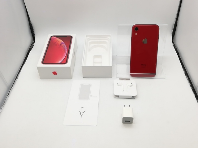 中古】Apple docomo 【SIMロック解除済み】 iPhone XR 64GB
