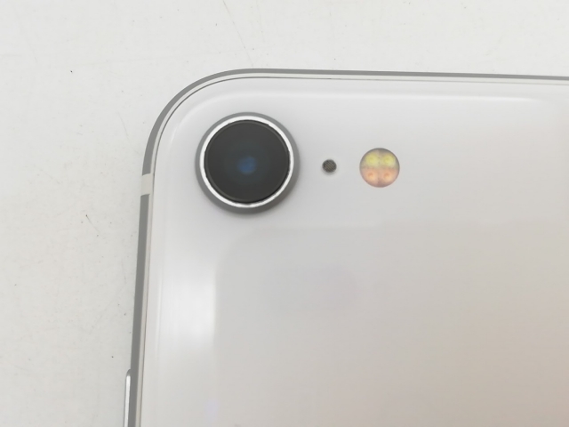 【中古】Apple docomo 【SIMロック解除済み】 iPhone SE（第2世代） 64GB ホワイト MX9T2J/A【鹿児島中町】保証期間１ヶ月【ランクC】_6