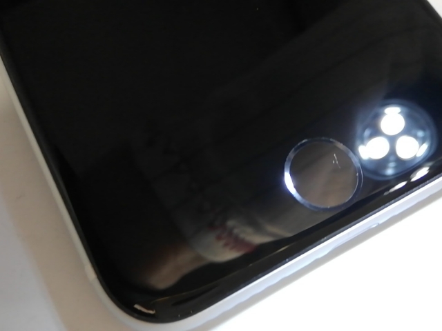 【中古】Apple docomo 【SIMロック解除済み】 iPhone SE（第2世代） 64GB ホワイト MX9T2J/A【鹿児島中町】保証期間１ヶ月【ランクC】_8