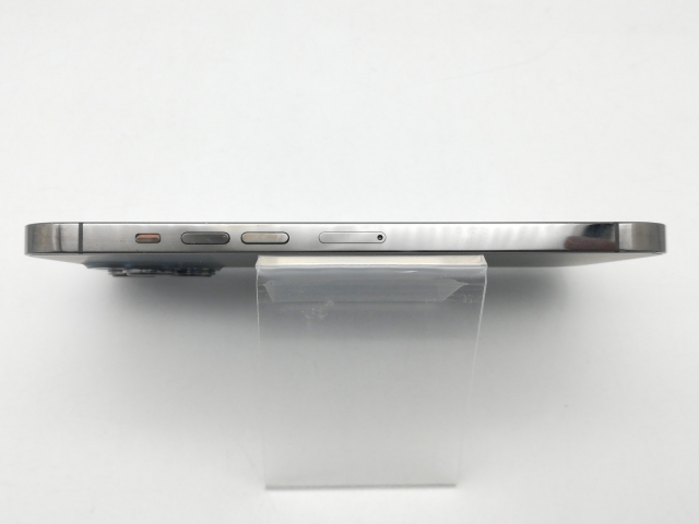 【中古】Apple docomo 【SIMフリー】 iPhone 13 Pro Max 128GB グラファイト MLJ43J/A【熊本】保証期間１ヶ月【ランクC】_3
