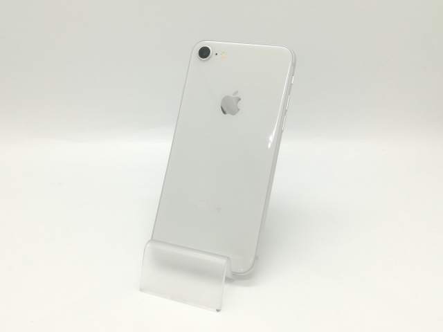 【中古】Apple docomo 【SIMロック解除済み】 iPhone 8 64GB シルバー MQ792J/A【福岡天神】保証期間１ヶ月【ランクC】