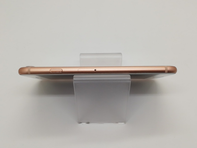 【中古】Apple SoftBank 【SIMロック解除済み】 iPhone 8 64GB ゴールド MQ7A2J/A【福岡天神】保証期間１ヶ月【ランクC】_5