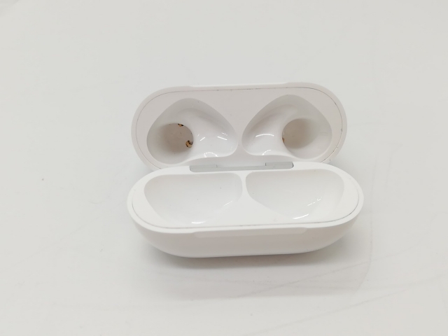 【中古】Apple AirPods 4 MXP63J/A【福岡筑紫】保証期間１ヶ月_3
