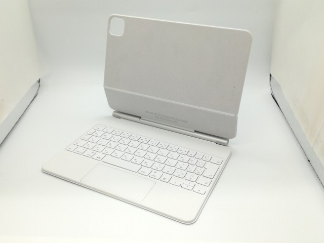 【中古】Apple Magic Keyboard 日本語（JIS） ホワイト iPad Air（第4/第5/第6世代）・Pro 11インチ（第1/第2/第3/第4世代）用 MJQJ3J/A