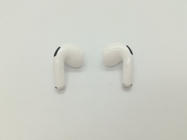 【中古】Apple AirPods 4 MXP63J/A【福岡天神】保証期間１ヶ月