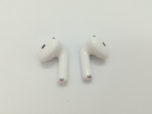【中古】Apple AirPods 4 MXP63J/A【福岡天神】保証期間１ヶ月_1