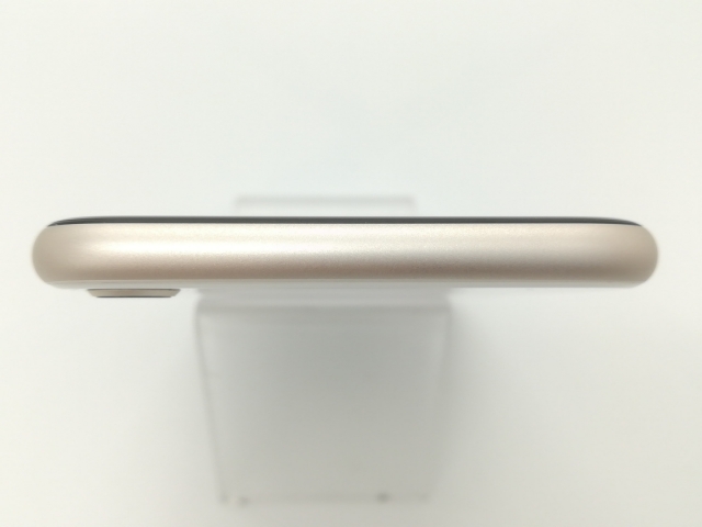 【中古】Apple docomo 【SIMフリー】 iPhone SE（第3世代） 64GB スターライト MMYD3J/A【福岡天神】保証期間１ヶ月【ランクB】_2