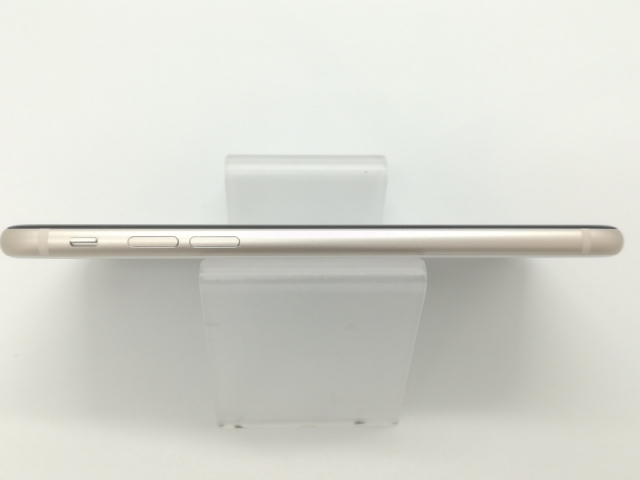 【中古】Apple docomo 【SIMフリー】 iPhone SE（第3世代） 64GB スターライト MMYD3J/A【福岡天神】保証期間１ヶ月【ランクB】_5